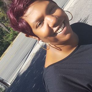 Meet your Posher, Quinnette